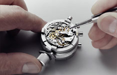 爱彼表秒针卡住怎么办